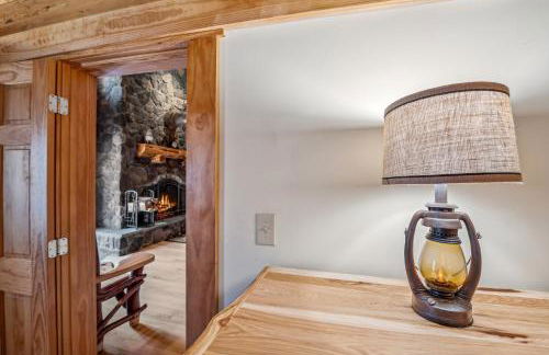 Overlook at Sleepy Creek -- Sleepy Creek Frontage, Secluded, Grill, Fire Pit, Deck, Family Friendly, Game Room, Fishing, Hammock, View, Fireplace - Foto 20