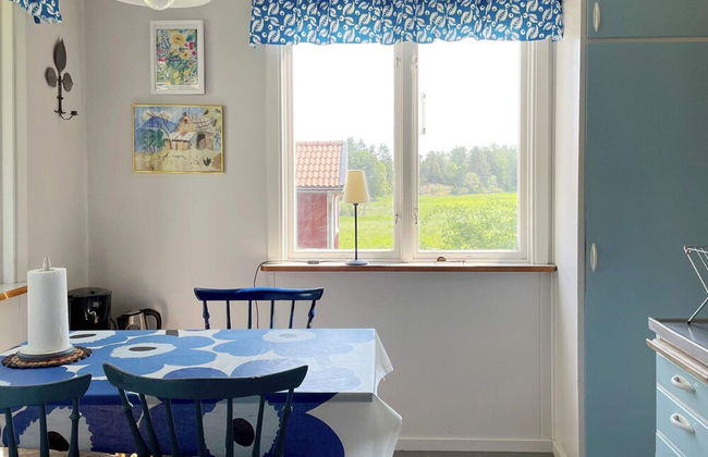 4 Person Holiday Home in Hallstavik - Foto 9