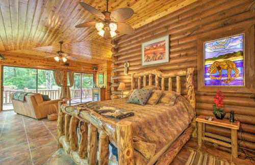 Log Cabin Sanctuary in Inverness with Furnished Deck - Foto 23