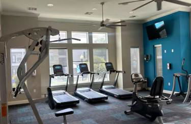 Contemporary 1BR Retreat Quiet Serene Setting - Foto 15