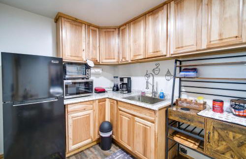 Resort Cabin on the River about 21 Mi to Crater Lake! - Foto 3