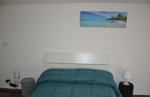 ENDLESS SUMMER APARTMENTS - Photo 16