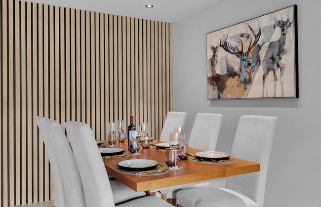 Arctic Homes - Premium Plaza - Photo 17