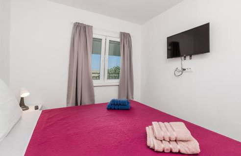 Amazing Apartment In Vlasici - Foto 18