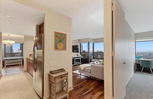 2bd River North Condo with Million Dollar Views! condo - Photo 14