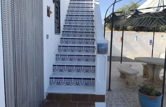 2 Bed-sleeps 4-mtn View-private Pool & Terrace - Photo 26