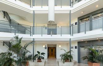 Apartment with free parking and pool - Foto 26