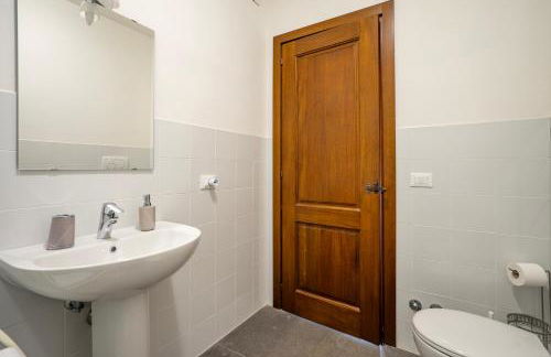 GuestHost - Casale dei Tramonti - Nature's Haven Apartments in Renovated Farmhouse with Pool - Photo 27