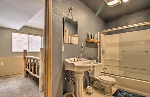 Hilltop Haven in Florissant Deck and Mountain View! - Foto 19