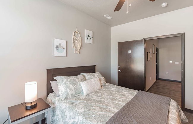 Spacious 2BR Suite W/patio Near Iowa State - Foto 1