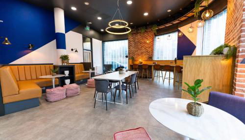 For Students Only Vogue Studios in Brighton - Foto 3