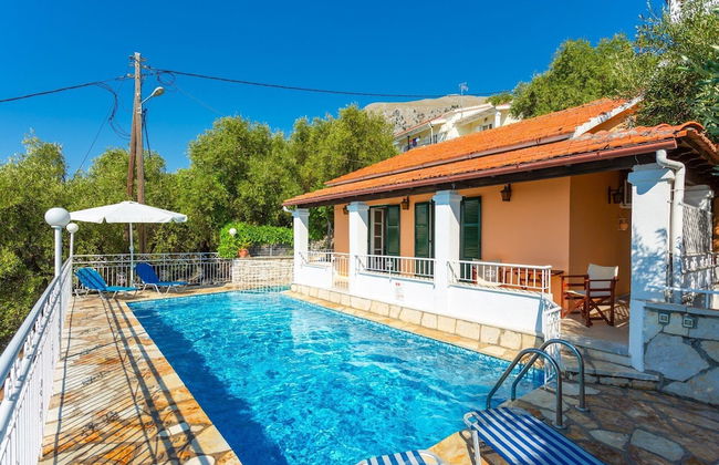 Villa Elia Large Private Pool Walk to Beach Sea Views A C Wifi Car Not Required - 1978 - Foto 5