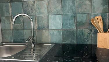 Guest House Kaka - Foto 3, stove