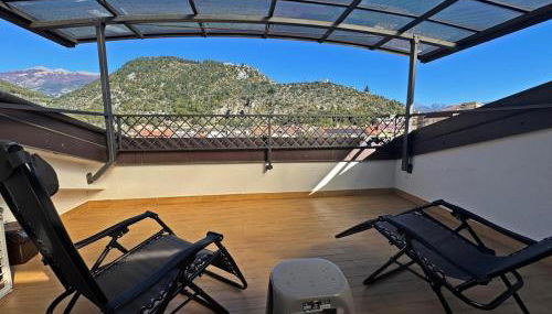 Attic with terrace and nice view - Foto 2