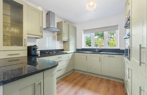 Modern Serenity in Langley Vale - Photo 11