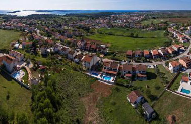 Villa Komel with Pool - Foto 21