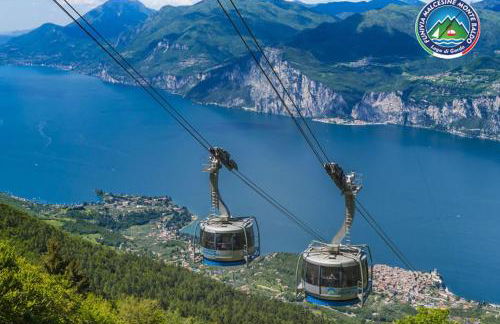 Luminoso Trilocale con Piscina e Giardino privato - Foto 37