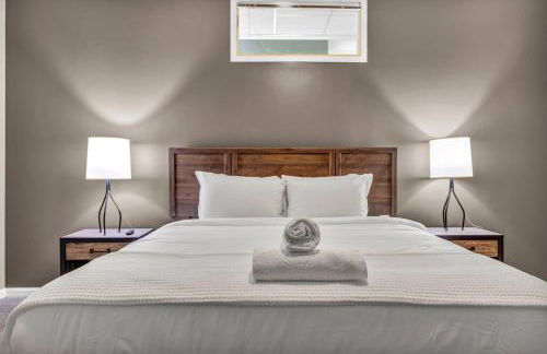 HUGE Luxe Downtown Flat: Pool Table & Parking - Foto 5