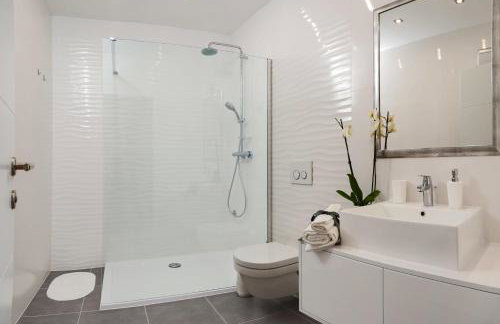 The Beach Apartments - Photo 10