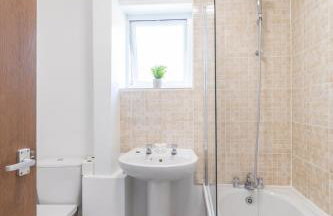 Open Mind Property - 4 Beds 2 Bathrooms & Parking - Photo 17