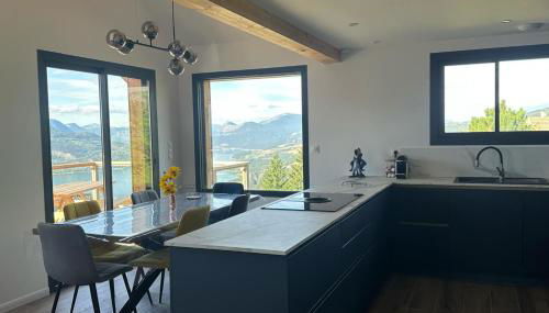 Spacious house with stunning views Puy-Sanières - Photo 2