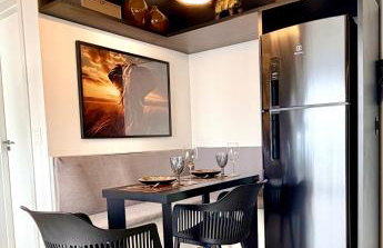 Lindo flat em prédio luxuoso - Excelente localização - Foto 4