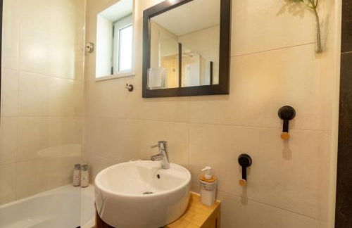 Francos Relaxing Apartment by the metro - Foto 51