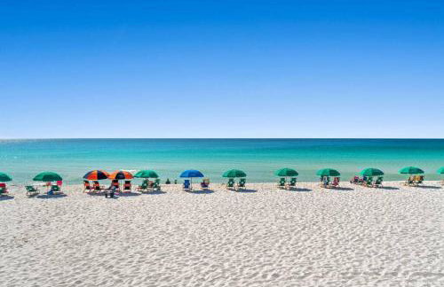 Fun cozy beach retreat! Steps to beach, heated pool & pickleball - Foto 36