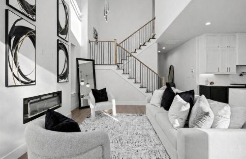 New Luxury 5BR 7BD Home Near Airport, Sleeps 10 plus - Foto 24