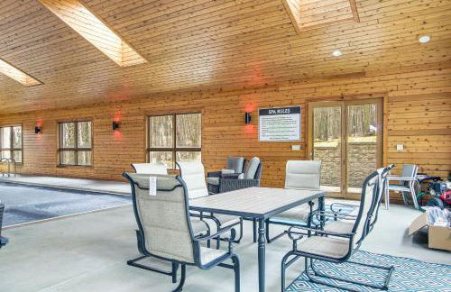 Family Home with Indoor Pool about 2 Mi to Elkhart Lake! - Foto 30