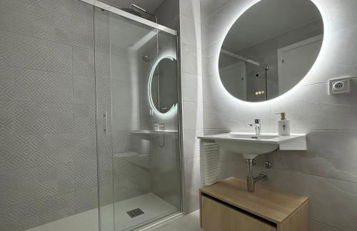 Luxury Apartament Free Parking - Foto 13