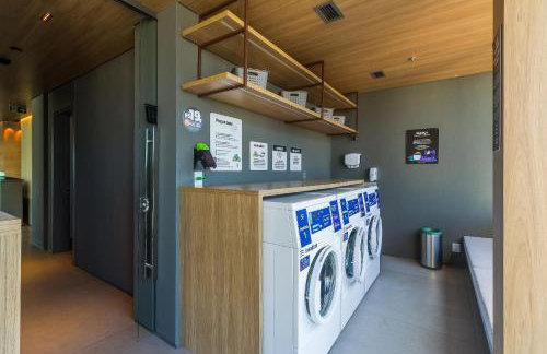 Carlos Gomes Square - Shopping Bordaza - Apartamento alto padrão com rooftop, piscina e academia - Foto 3