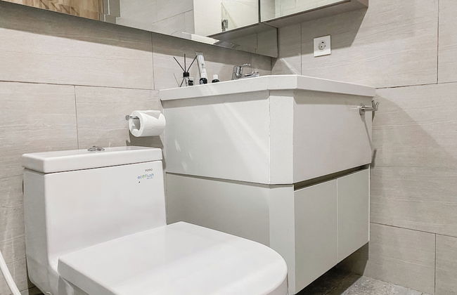 Elegant 3Br With Private Lift And Extra Room Menara Jakarta Kemayoran Apartment - Foto 29