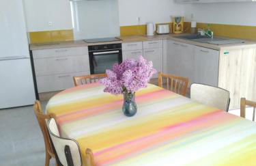 Le Tilleul 9 personnes 5 Chambres 6 lits 15 min du Futuroscope - Foto 3