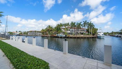 Waterfront Luxury Estate with Private Dock Lighthouse Point - Foto 5
