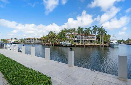 Waterfront Luxury Estate with Private Dock Lighthouse Point - Foto 5