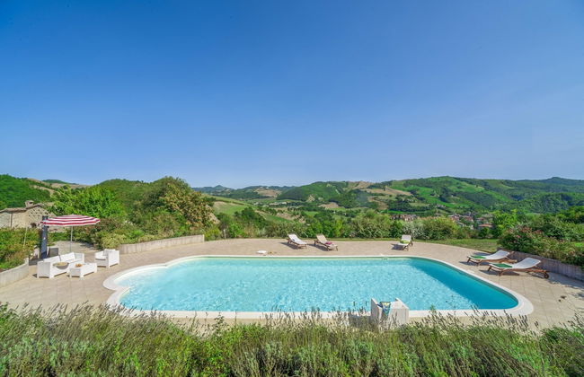Beautiful Villa in Belforte All'isauro With Swimming Pool - Foto 79