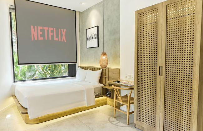 KIN WANDER TAN PHONG, THE MOONAGE - Foto 23