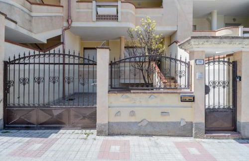 GuestHost - Sestu Lovely Apt W Balcony near Spiaggia Poetto! - Foto 22