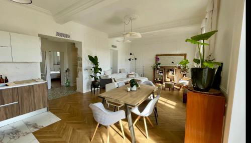 Bright, Spacious 2 Bedroom Apartment, Walk to Beach & Old Town - Foto 3