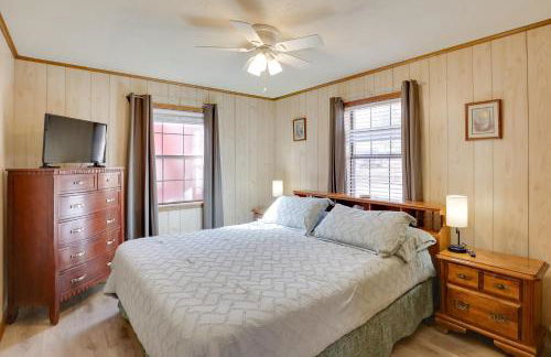 Hot Tub, Lake Access! Anglers Escape in Hemphill - Foto 12