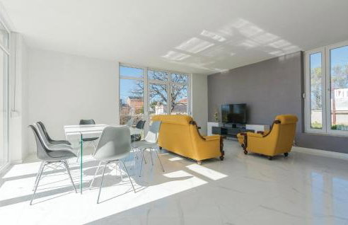 Three-Bedroom Holiday Home In Kozino - Photo 3