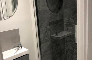 Exclusive Modern decorated 1 Bedroom Detached Studio - Foto 8