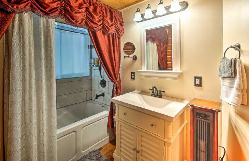 Lodge 88 - Steps to Weiner Lake with Dock and Boat! - Foto 22