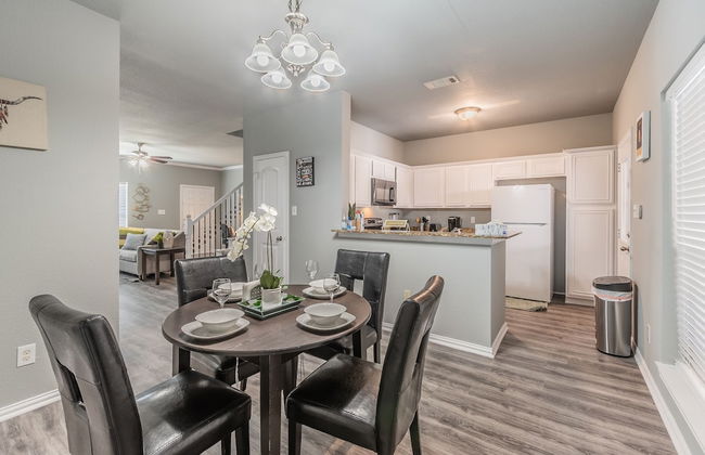 Luxury Townhome Collection GrandPrairie - Foto 77