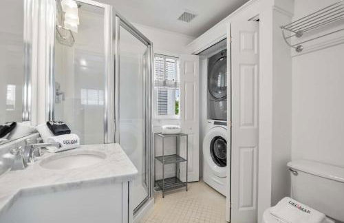 Stylish Walk to Town and Beach - Foto 19