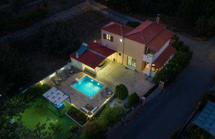 Villa Alex with private pool and jacuzzi - Foto 2