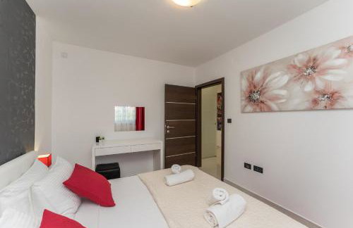 Vila Zatona Sunset with heated swimming pool - Photo 25