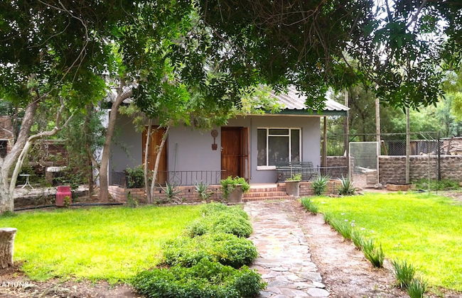 Immaculate 2-bed Garden Cottage in Beaufort West - Foto 1