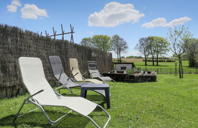 Cushy Holiday Home With Fenced Garden - Photo 28